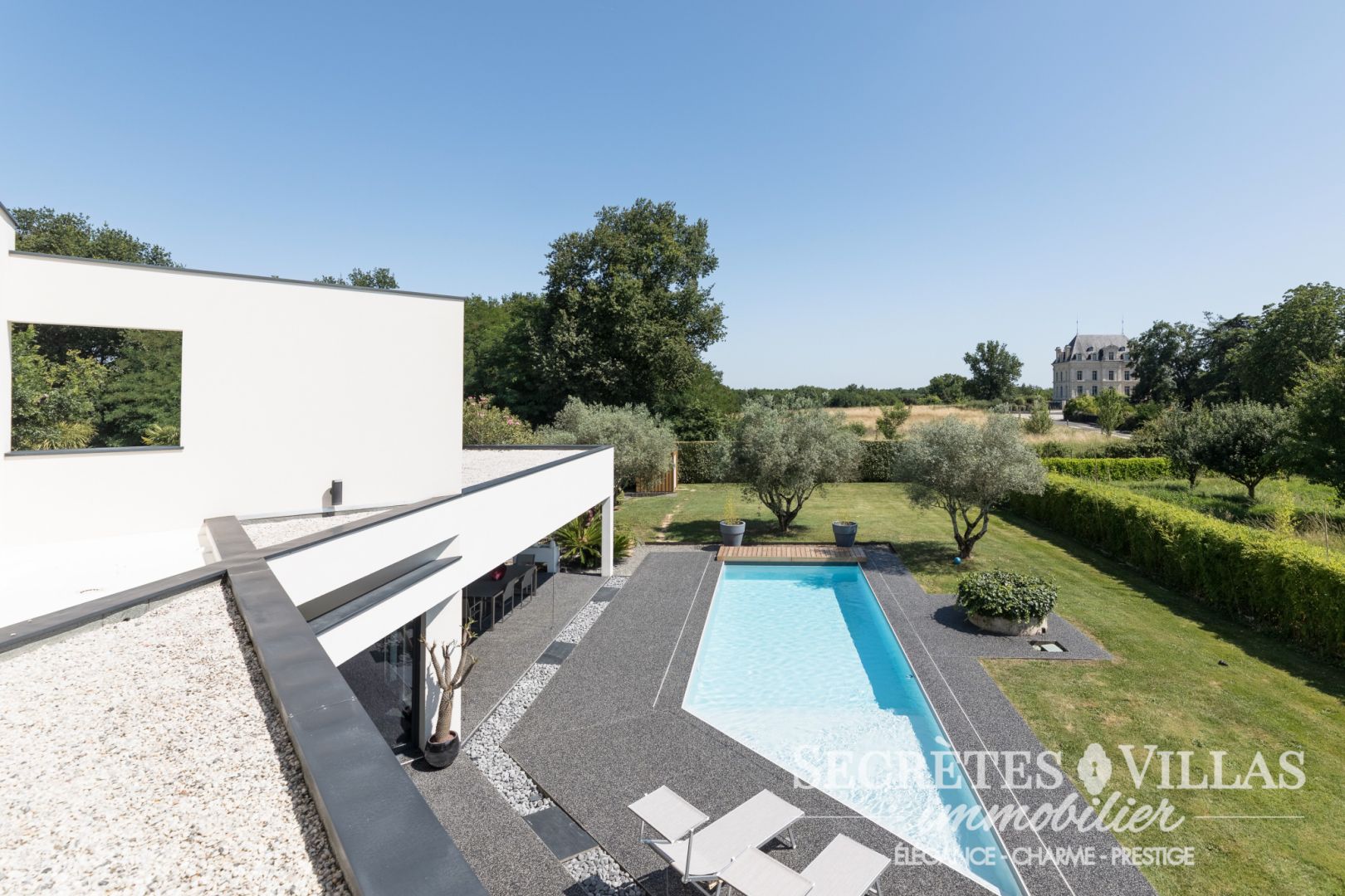 BORDEAUX VILLA CONTEMPORAINE 287M2 AVEC VUE ET S/SOL 150M2