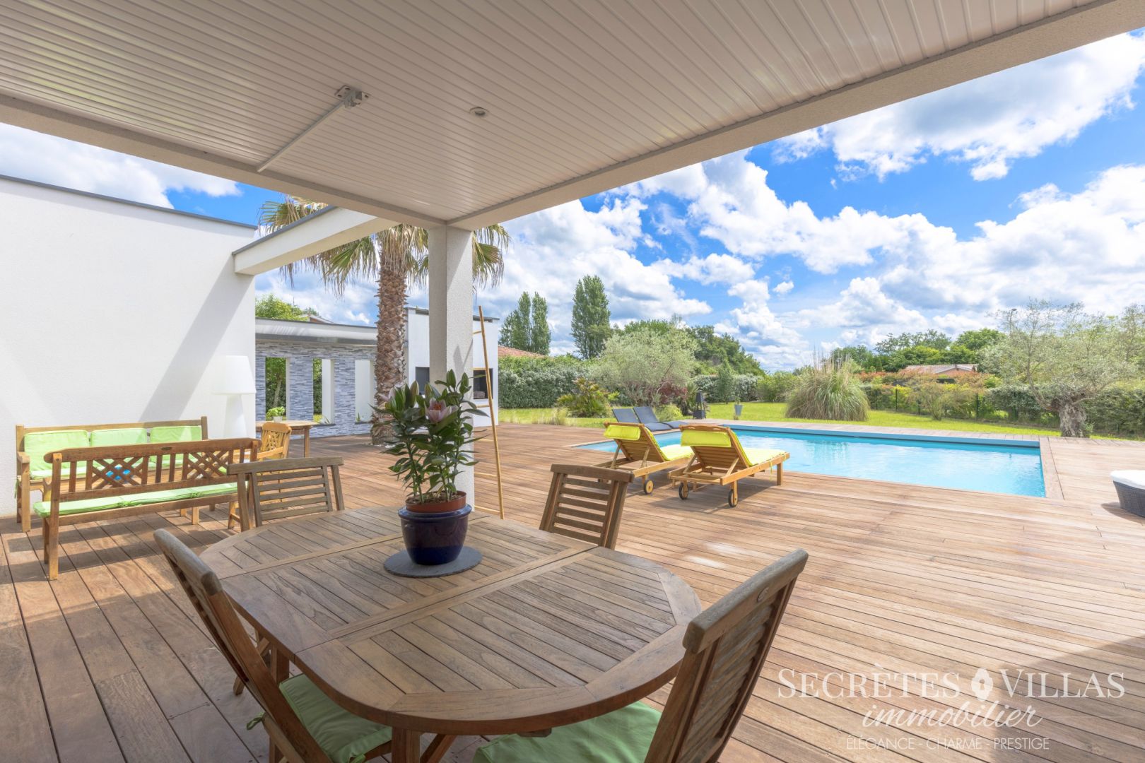 Photo BOULIAC MAGNIFIQUE VILLA  CONTEMPORAINE 217M2 TERRAIN 2575M2 image 3/6