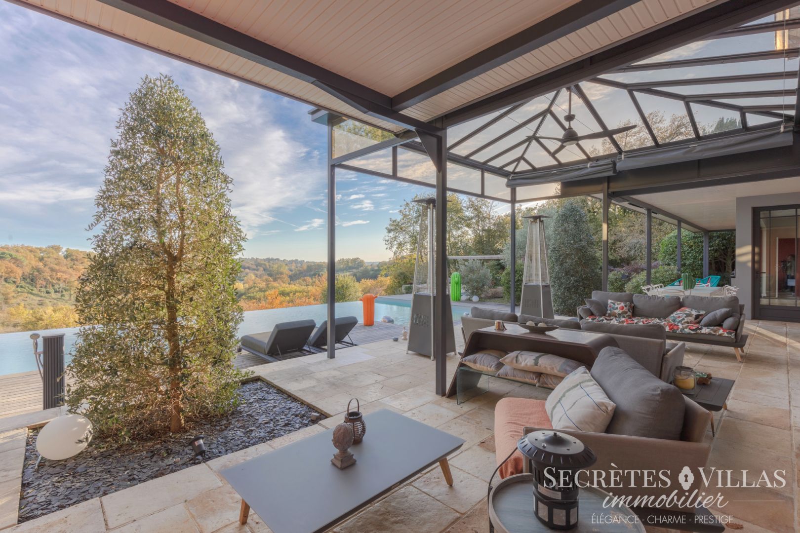 BOULIAC VILLA PANORAMIQUE D'EXCEPTION 310M2 CALME ABSOLU