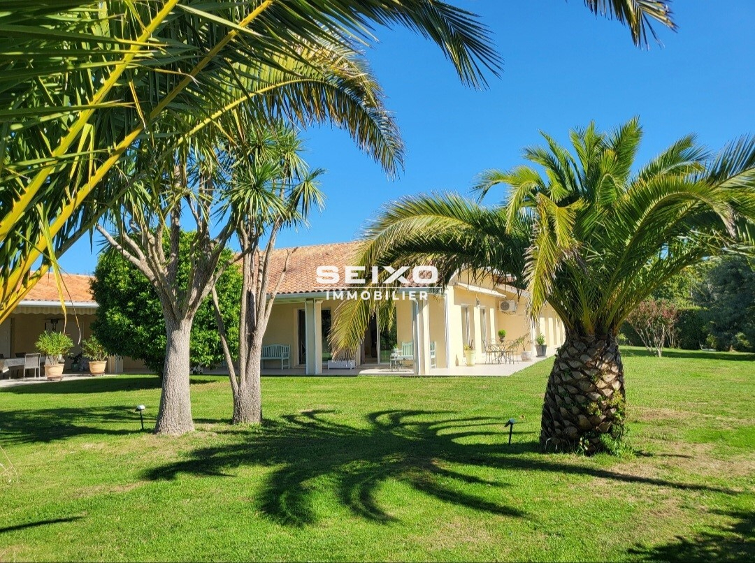 Photo Villa d'exception 300 m² de plain-pied sur son parc de 3500 m² image 4/6