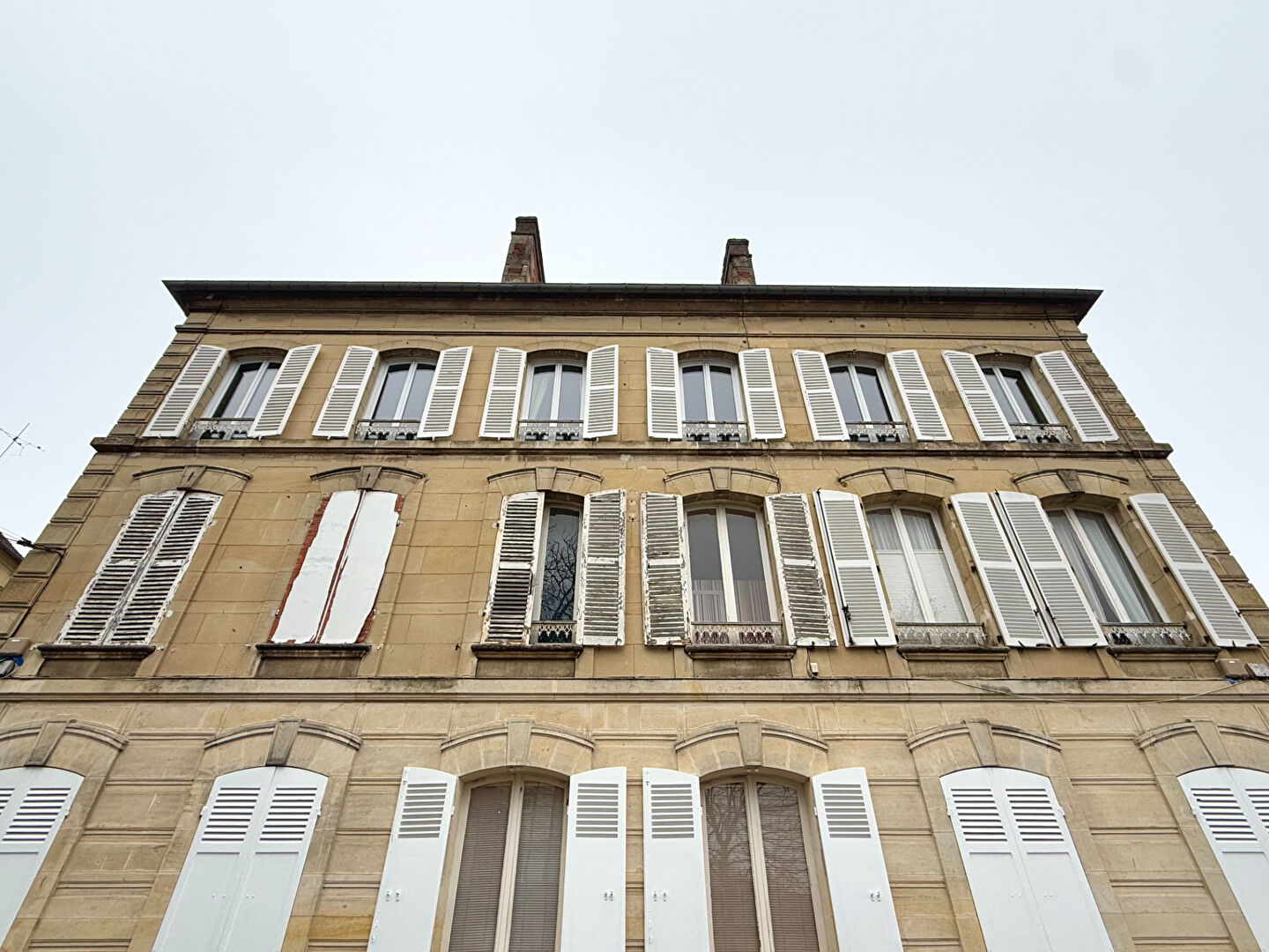 Appartement T2 rénové à vendre loué à Senlis
