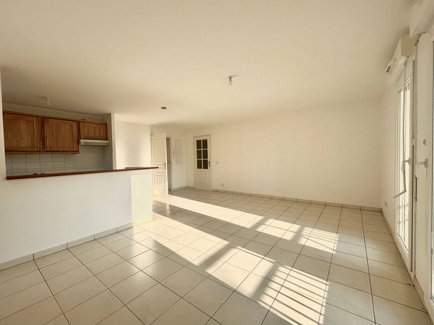 Appartement T3 avec balcon, box et parking à Verneuil-en-Halatte