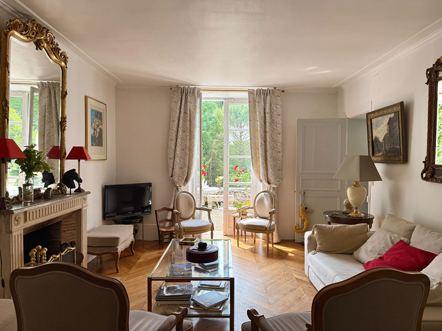 Photo Belle maison de maître à Vineuil-Saint-Firmin image 4/6