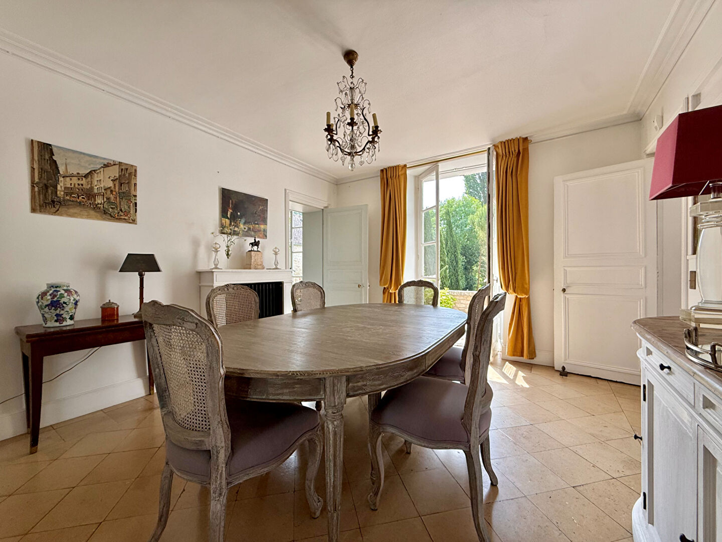 Photo Belle maison de maître à Vineuil-Saint-Firmin image 5/6