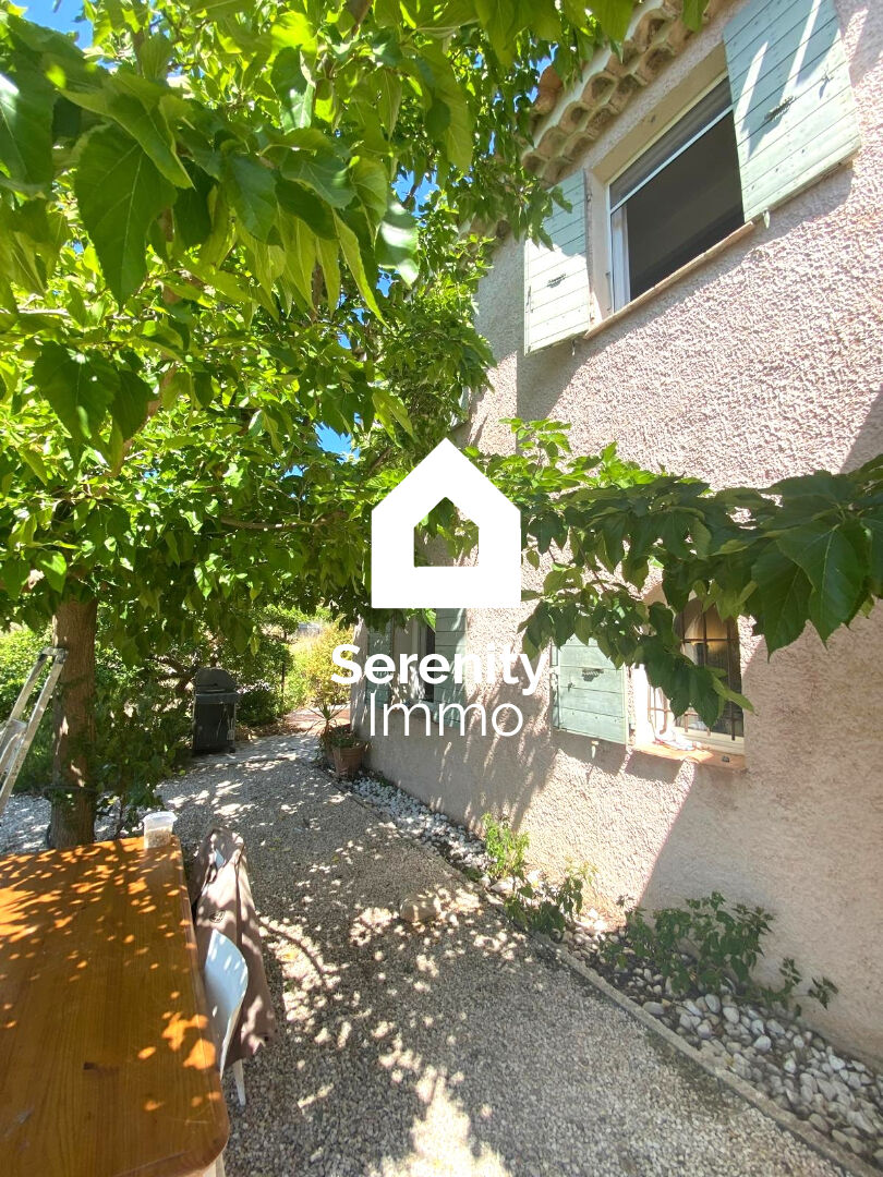 Photo Propriété de charme avec deux habitations dans un domaine privé de 11 000 m² au Beausset ( 83330) image 6/6