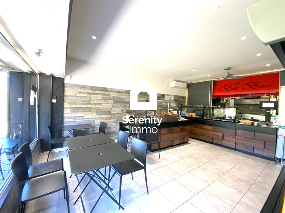 Photo Local commercial  46 m²- LES PENNES MIRABEAU (13170) image 2/6