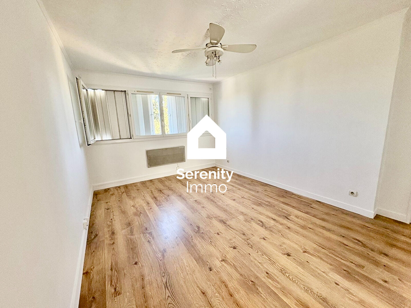 Photo Beau T3 lumineux avec cuisine aménagée ? 3e étage ? Marseille 15e image 2/4