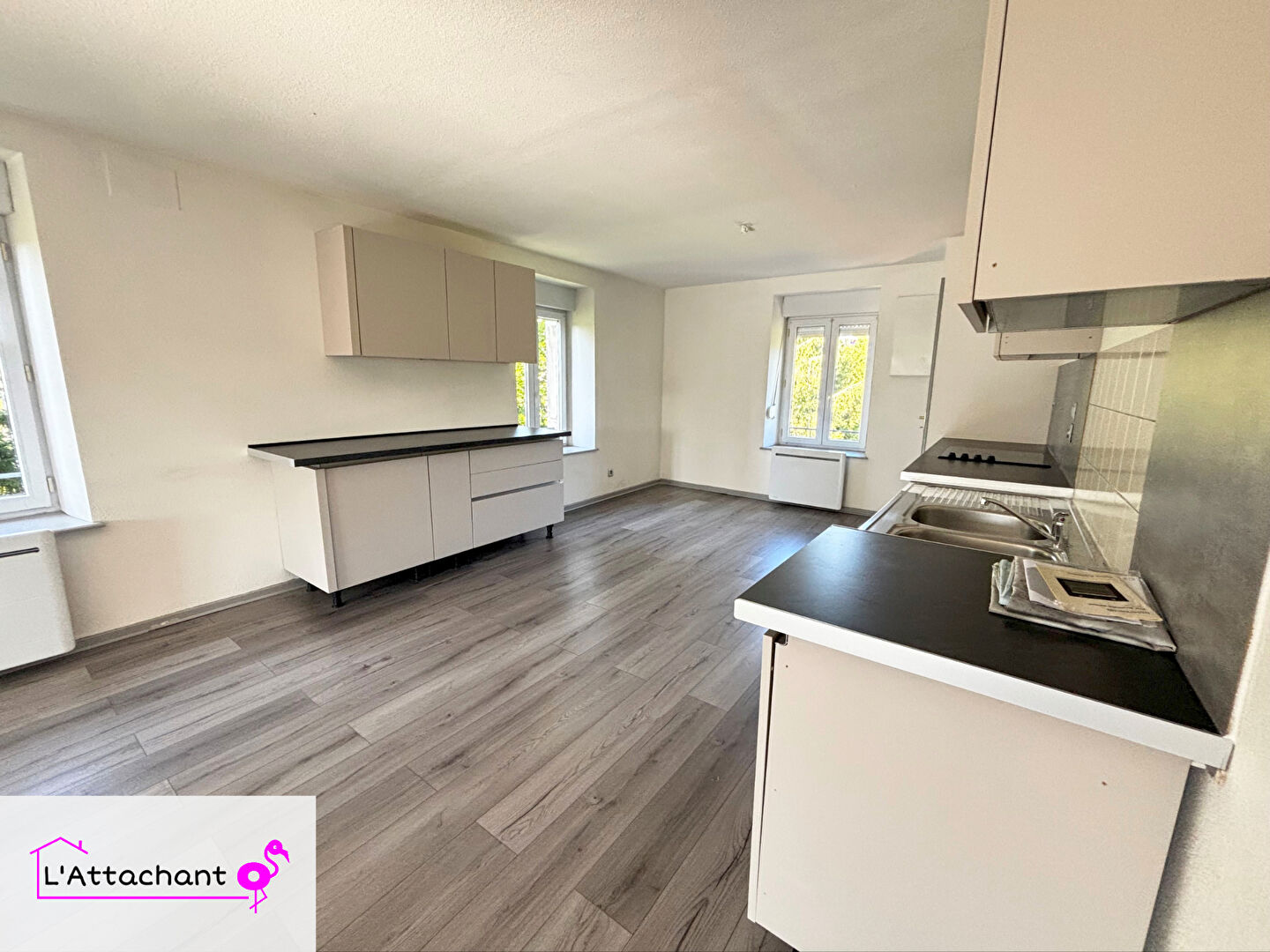 Photo L'Attachant image 3/6