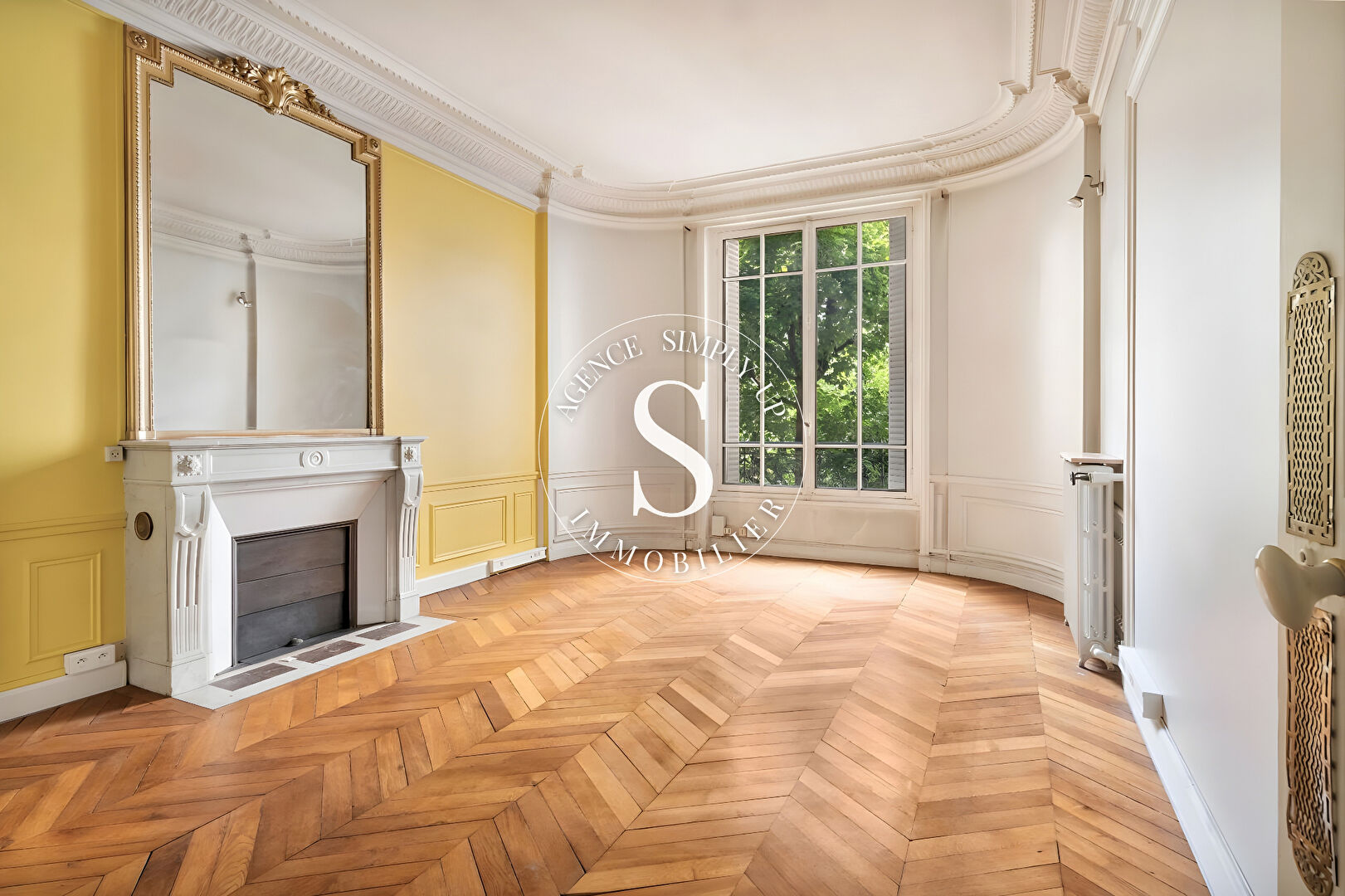 Boulevard Raspail - Appartement 6 pièces - Professions libérales autorisées