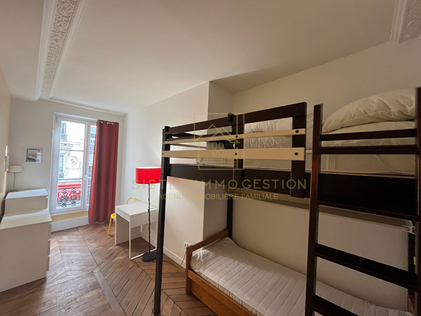 Photo Paris 10e - rue du Faubourg du Temple  - Appartement 3 pièces image 6/6