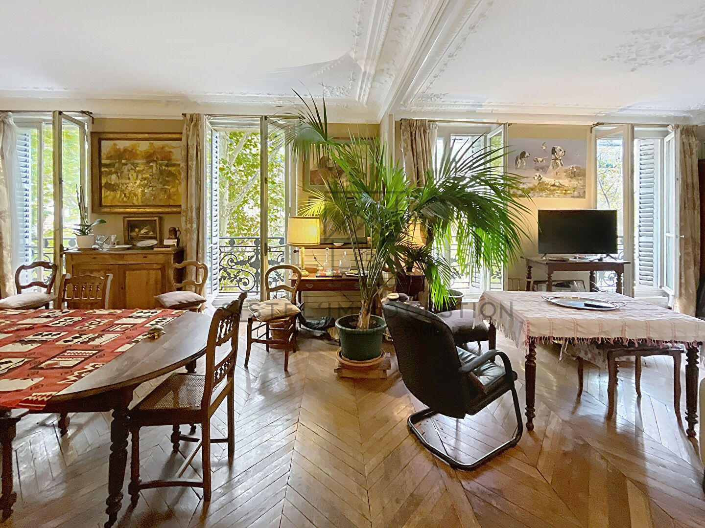 Photo Appartement  haussmannien 5 pièces  Bd de Magenta / Rue du Faubourg St Martin - Paris 10ème image 4/6