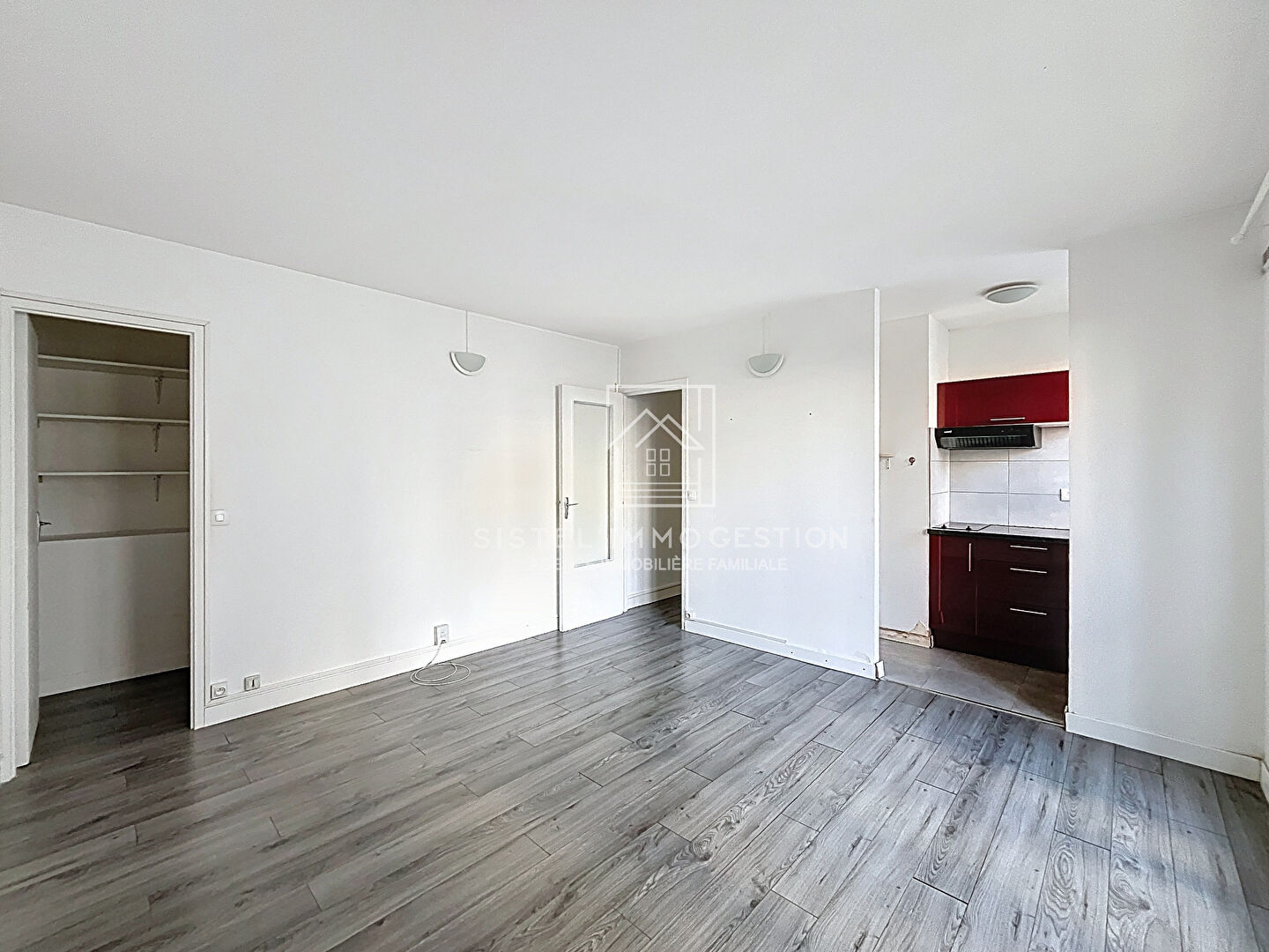 Photo Paris 19e - Rue de Thionville - Studio à vendre image 2/6