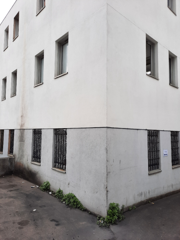 Photo IMMEUBLE COMMERCIAL,  1.300 m2 , AUBERVILLIERS image 4/5