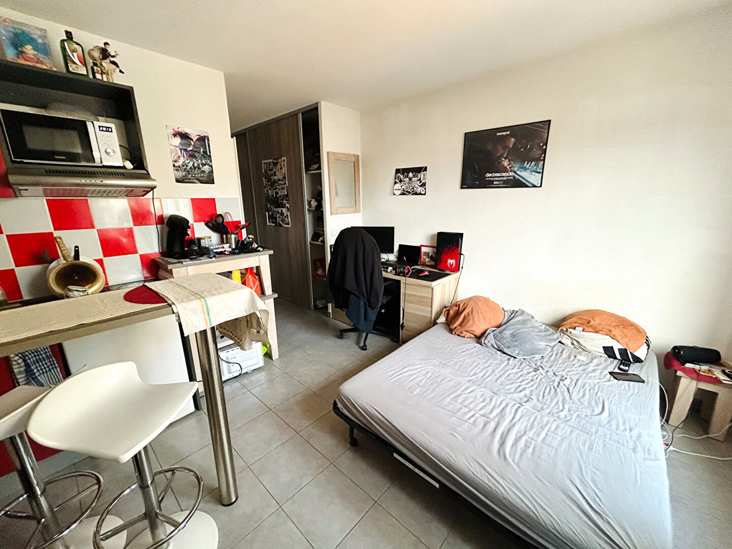 A LOUER - STUDIO MEUBLÉ JUVIGNAC 21m2