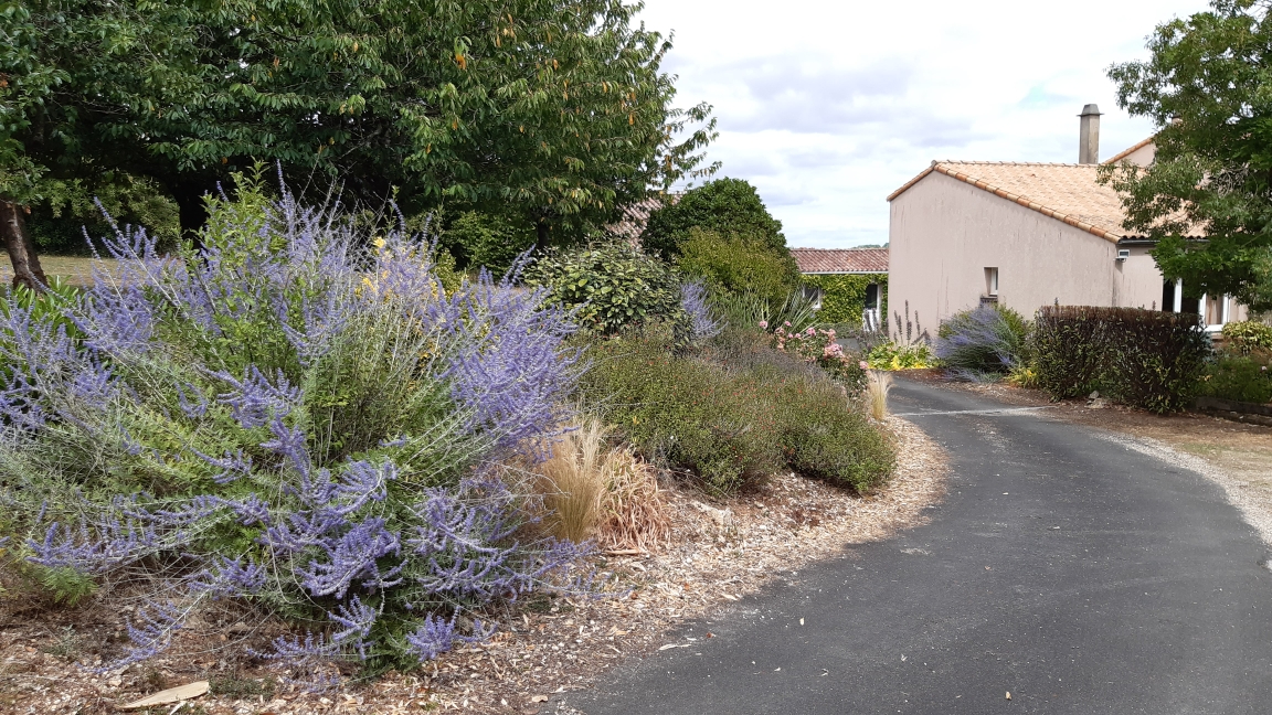 Propriété avec parc et dépendances