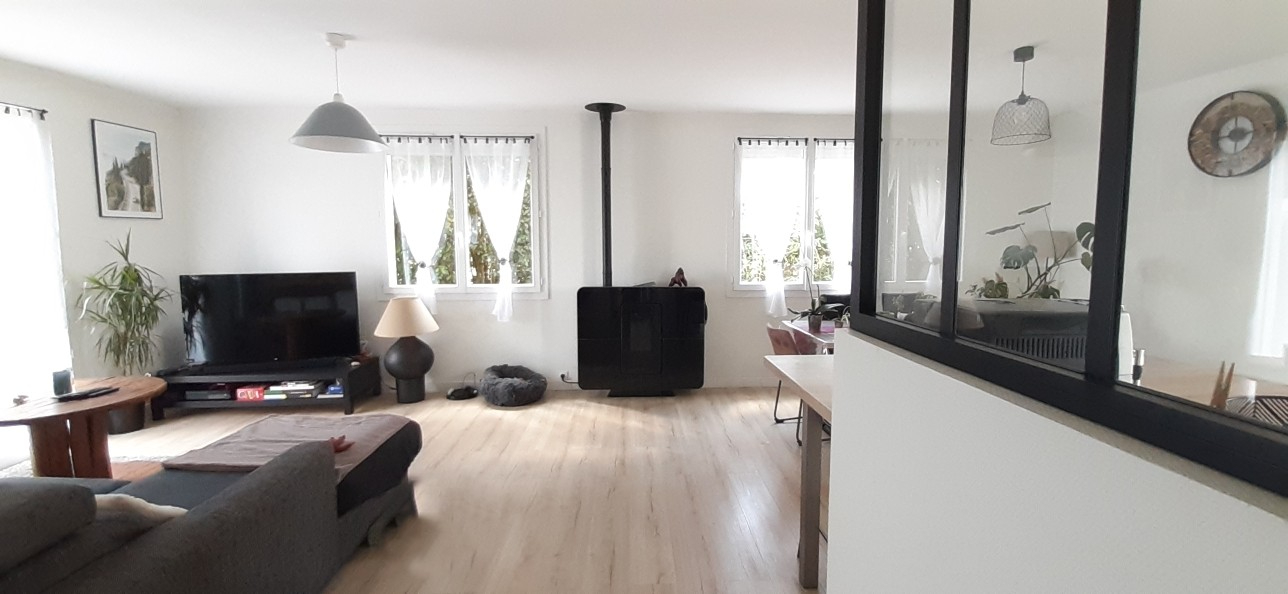 Photo Pavillon de plain pied rénové 3 chambres 79410 Saint Maxire image 3/6