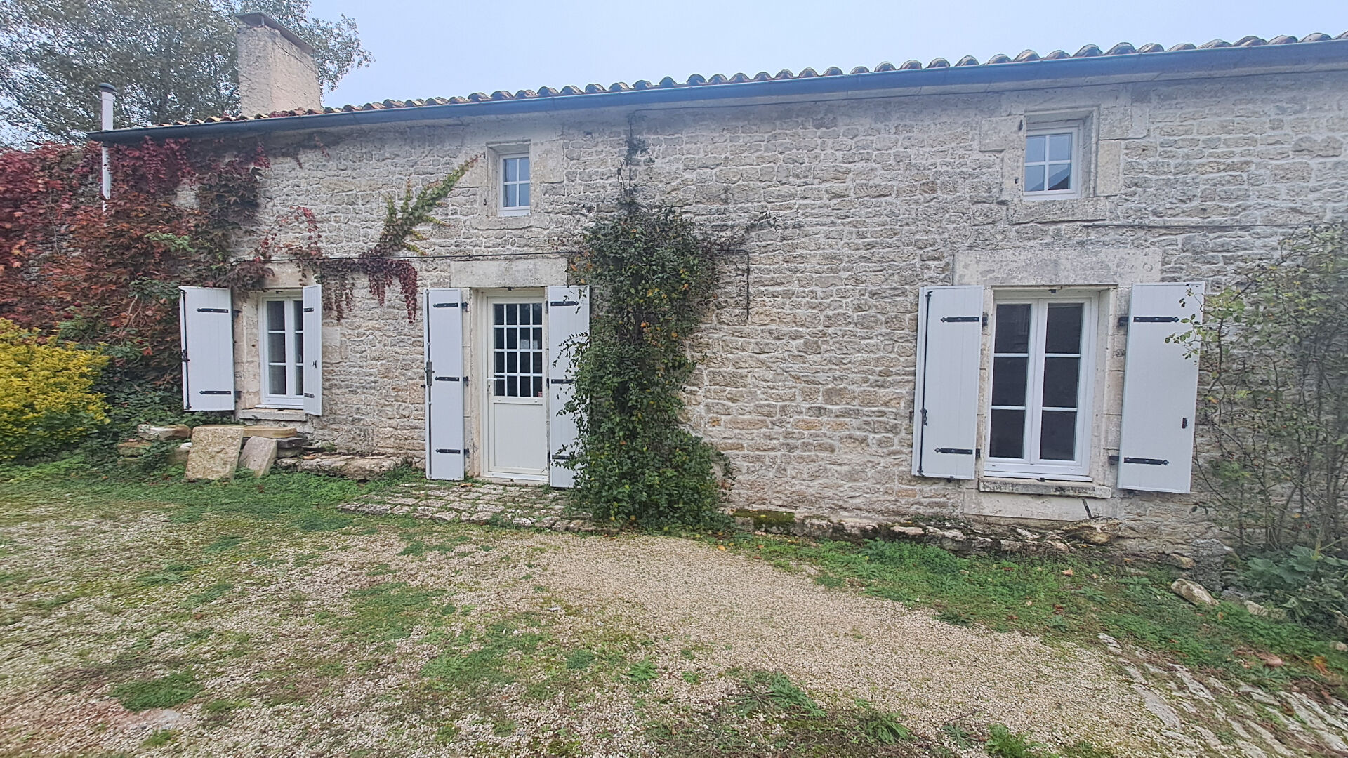 Photo Maison Ancienne 3 chambres  terrain 440m²  79160 Ardin image 1/6