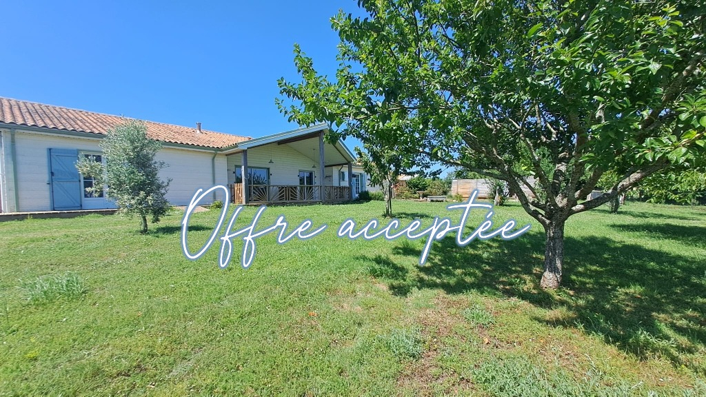 Plain Pied  168m² hab. 4 chambres terrain 3100 79410 St remy