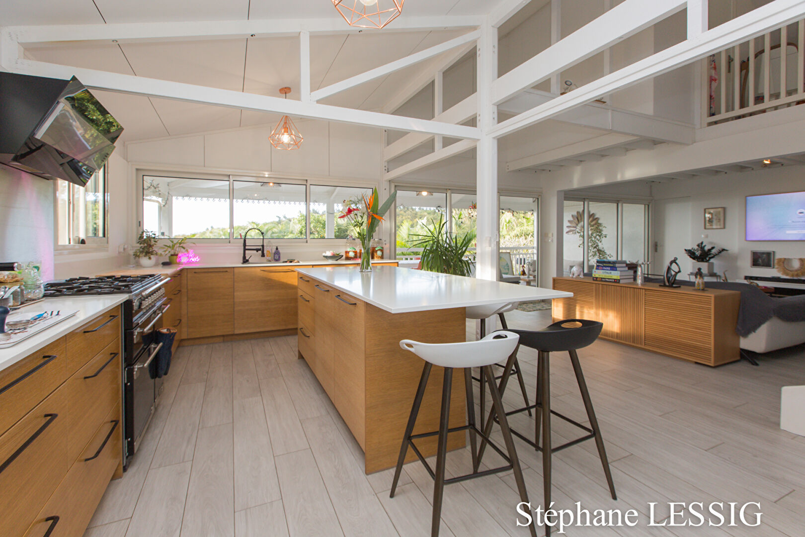 Photo LA POSSESSION MAISON VILLA 2007 rénovée 5 pièces 4 chambres piscine image 4/6