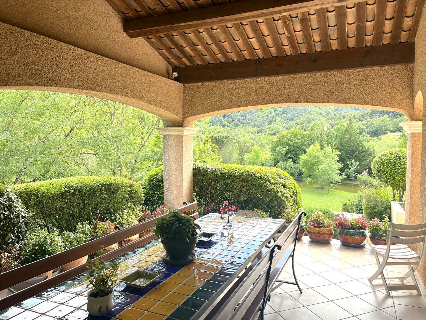 Photo Maison La Roquebrussanne 6 pièce(s) 175 m2 image 4/6