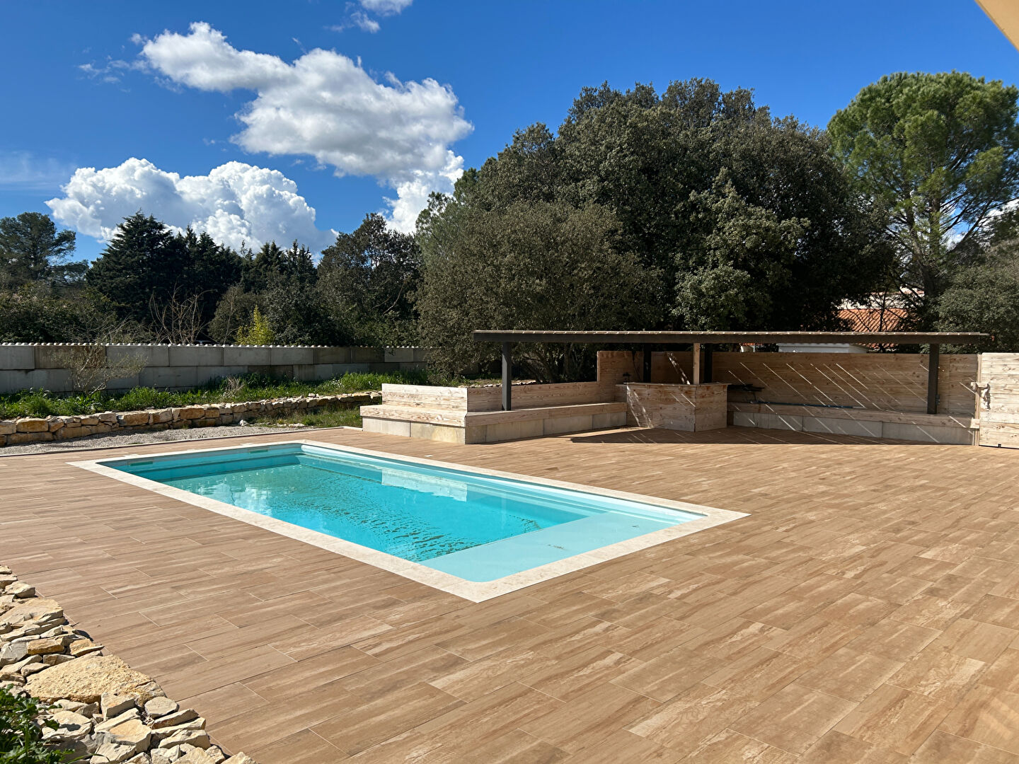 Photo ROCBARON : Maison 5 pièces 115.35 m2 habitables de plain pied édifiée sur 2300m² de terrain image 2/6