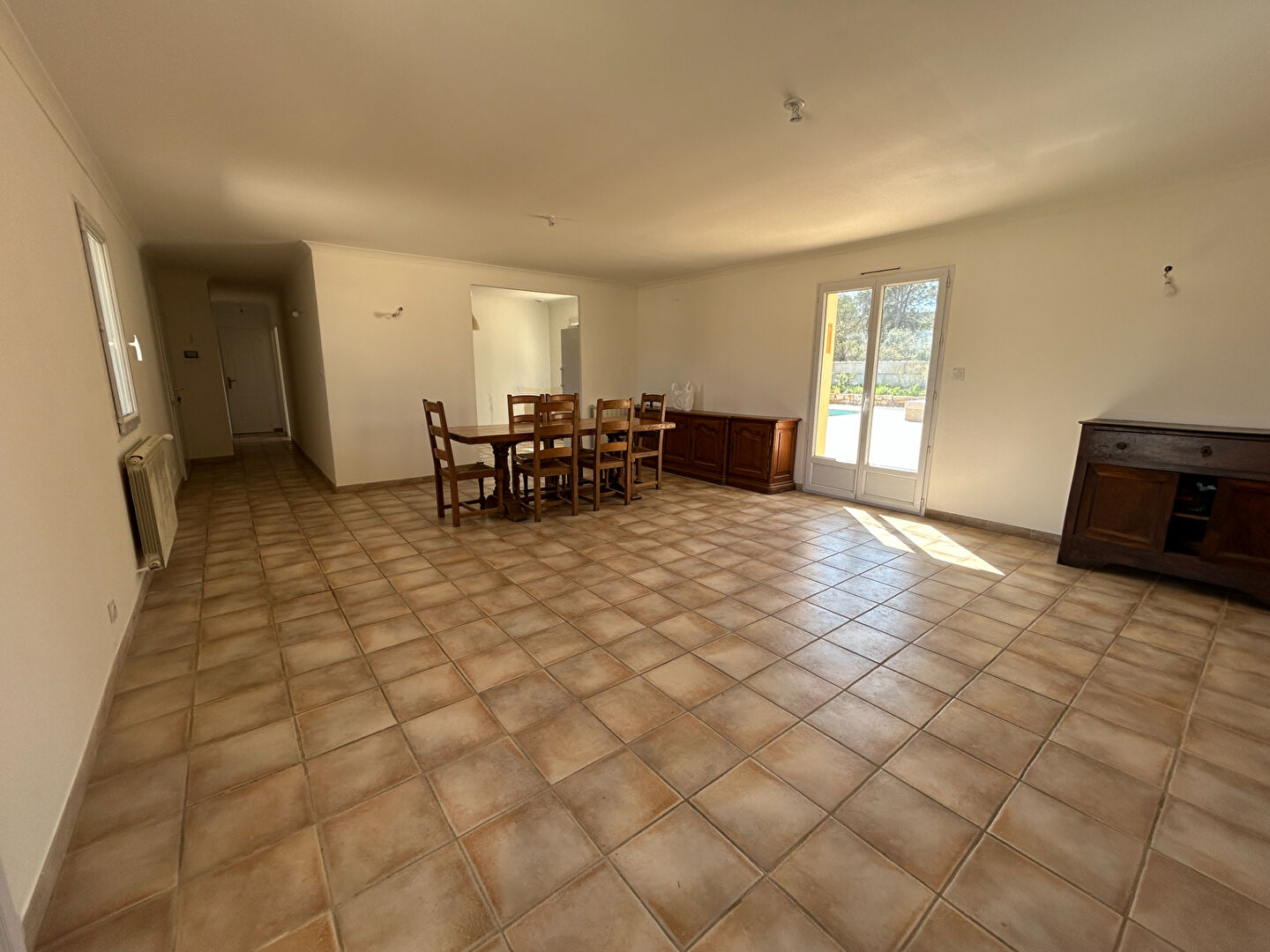 Photo ROCBARON : Maison 5 pièces 115.35 m2 habitables de plain pied édifiée sur 2300m² de terrain image 5/6