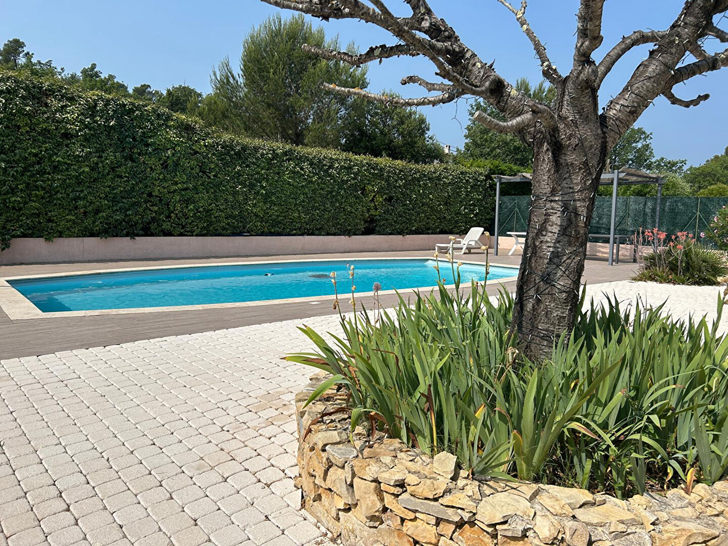 Photo ROCBARON : Maison 6 pièces120 m² + garage et piscine sur 1200m² de terrain image 3/6