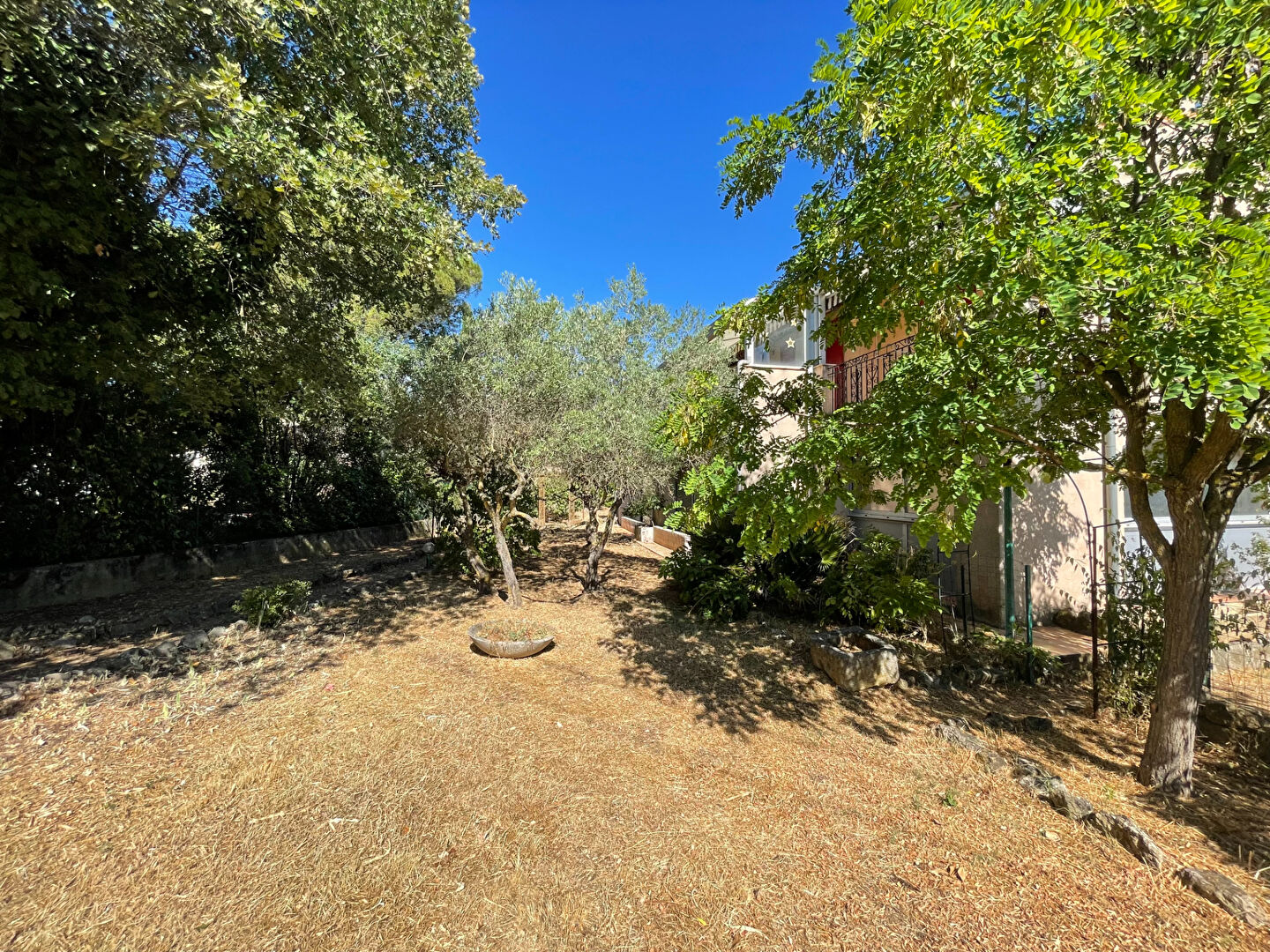 Photo Maison 6 pièces 148 m2 avec vue sur la basilique et un gros potentiel image 3/6