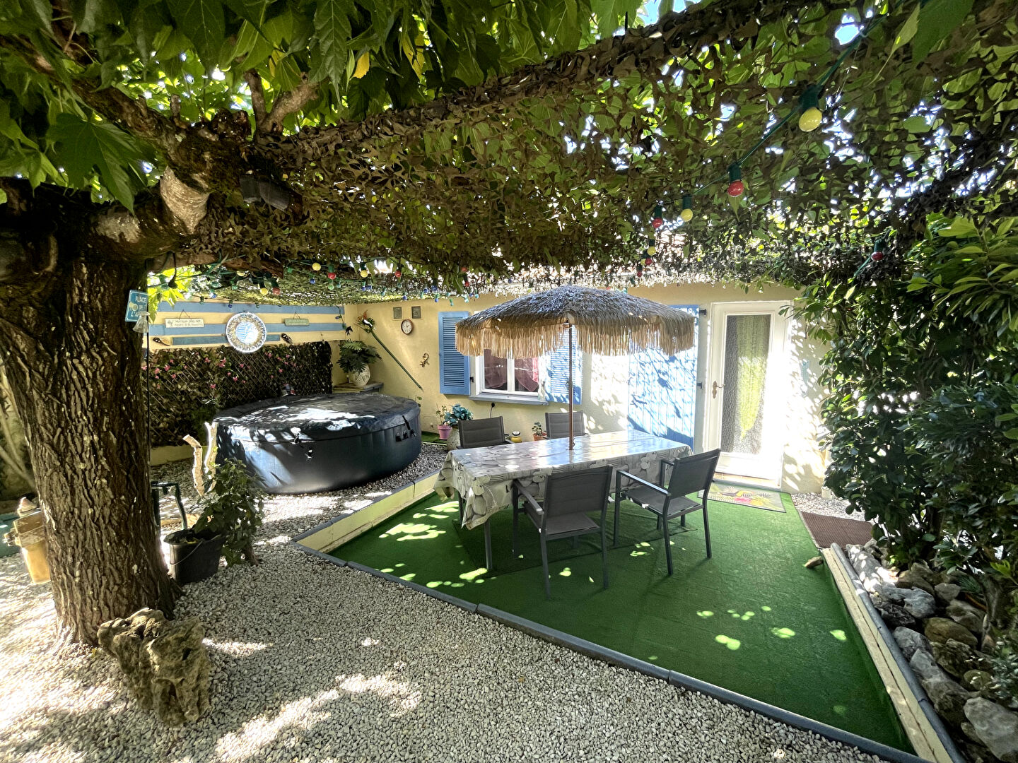 Photo NEOULES Maison 129 m² avec dépendances et proche des commodités image 3/6