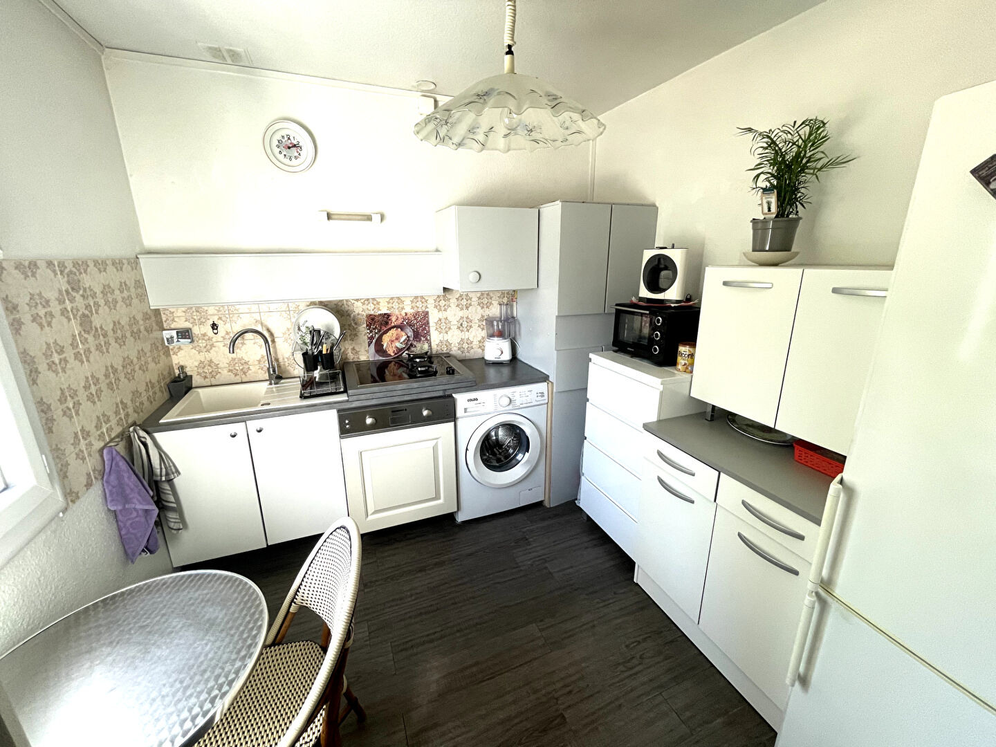 Photo NEOULES Maison 129 m² avec dépendances et proche des commodités image 4/6