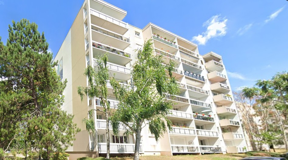 À VENDRE  a TAVERNY - appartement F4 traversant avec vue panoramique