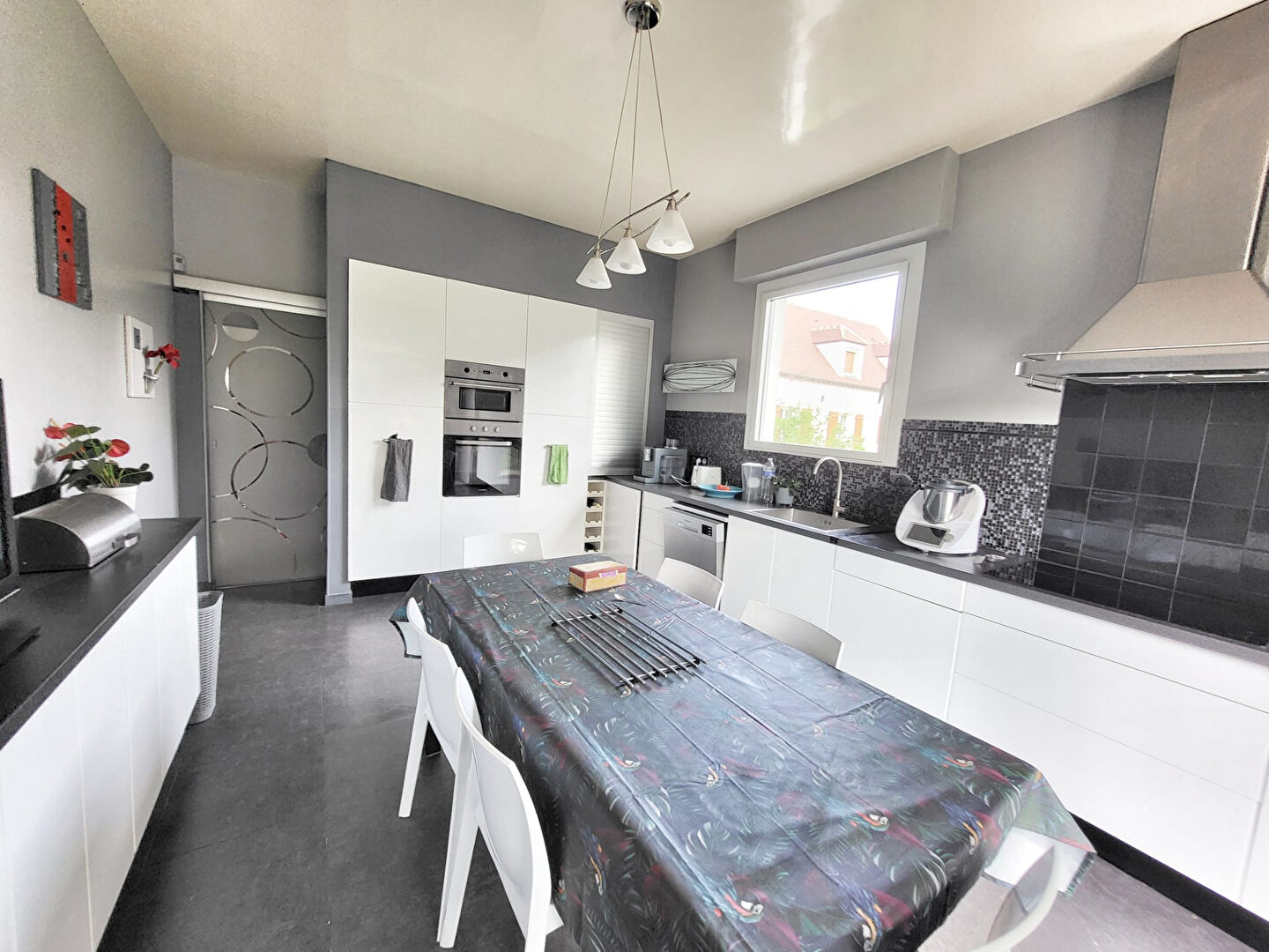 Photo Maison Taverny 10 pièce(s) 263 m2 image 6/6