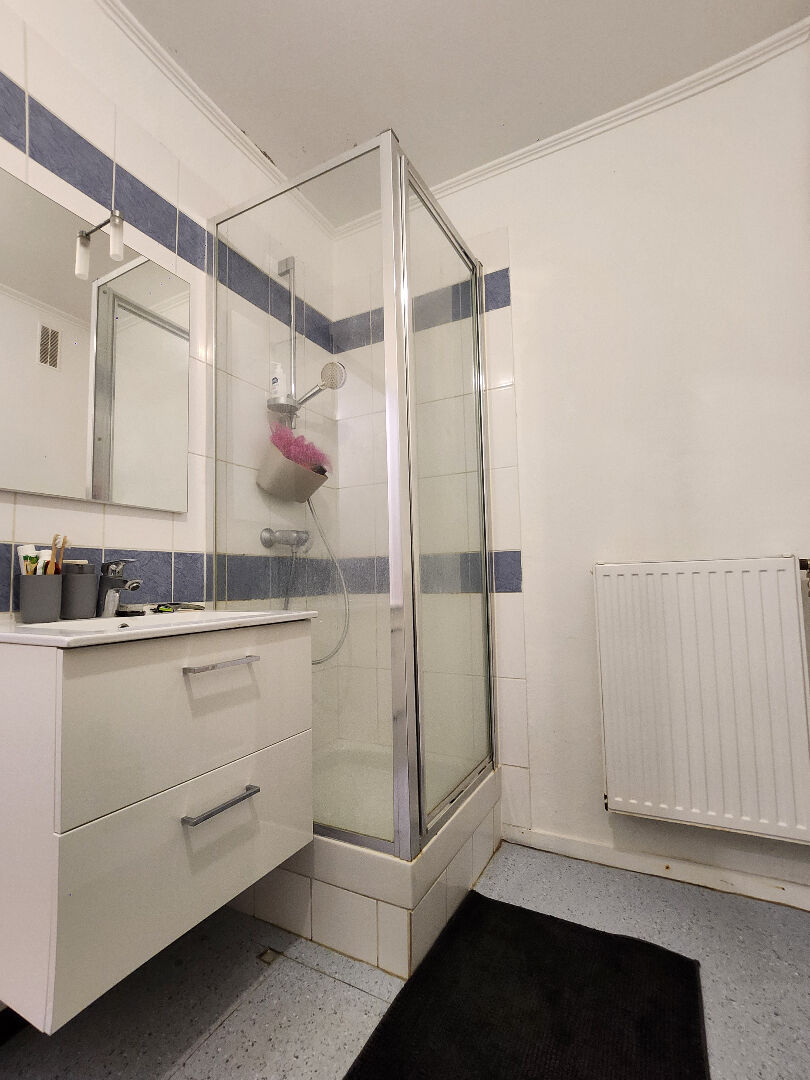 Photo APPARTEMENT F2 - 42 m²  RDC TRÈS BON ÉTAT ? image 6/6