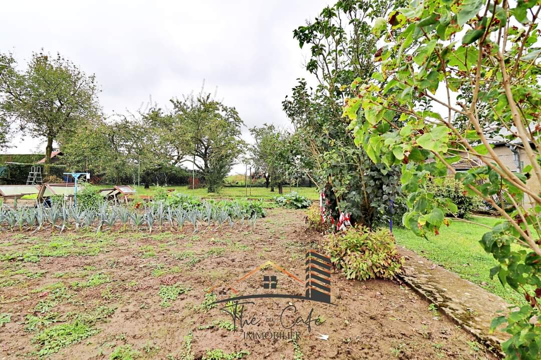 Photo MONTENACH : SUPERBE CORPS DE FERME DE 190 M2 ET GRANGE DE 500 M2 AU SOL image 6/6