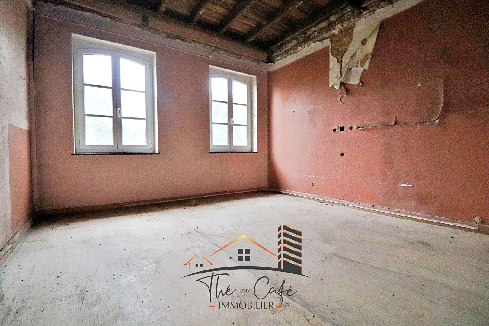 Photo LESSY : AU COEUR DU VILLAGE MAGNIFIQUE APPARTEMENT F3/4 A AMENAGER image 4/6