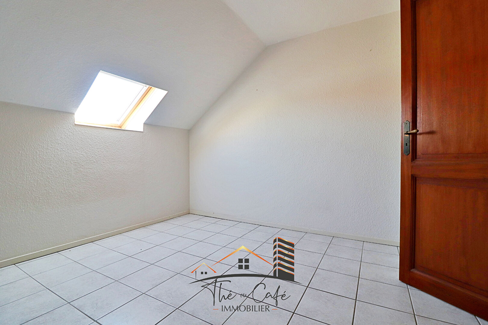 Photo MOULINS LES METZ : F3 AVEC JARDIN PRIVATIF image 3/6