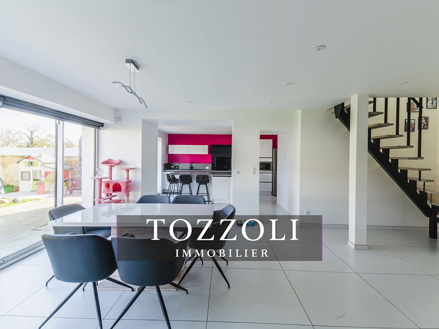 Photo Maison Satolas Et Bonce 6 pièce(s) 183.60 m2 image 4/6