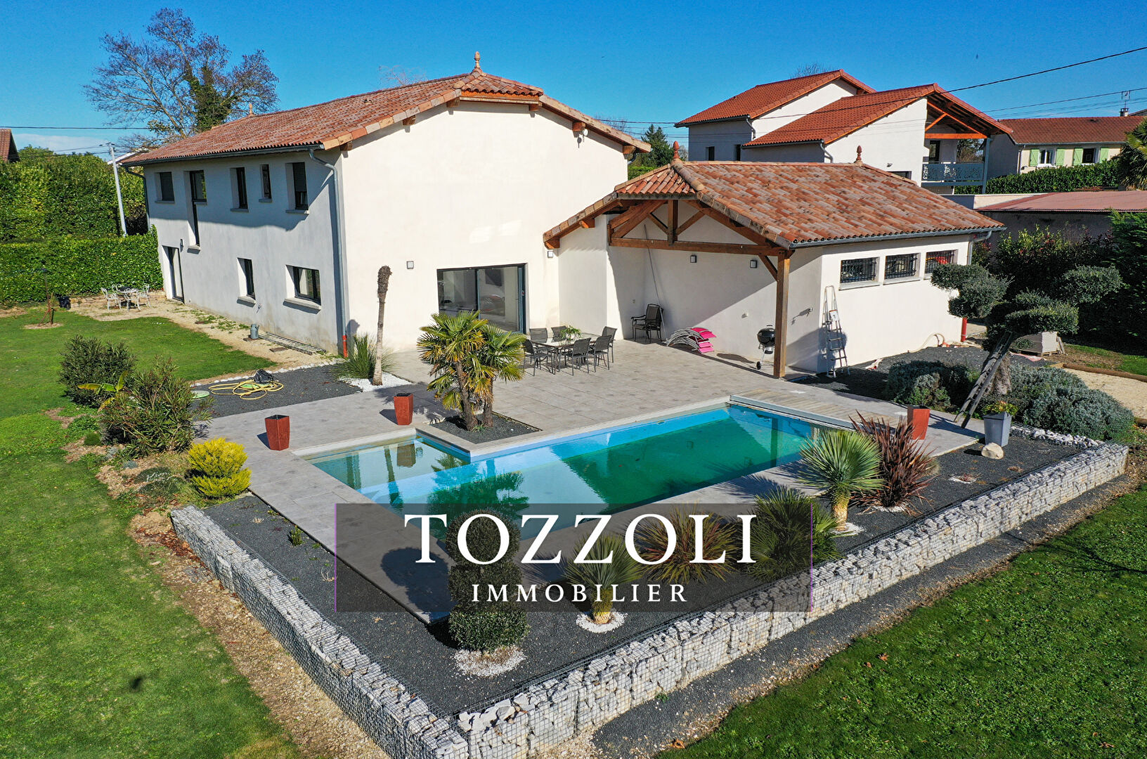 Maison Roche 8 pièce(s) 226.10 m2