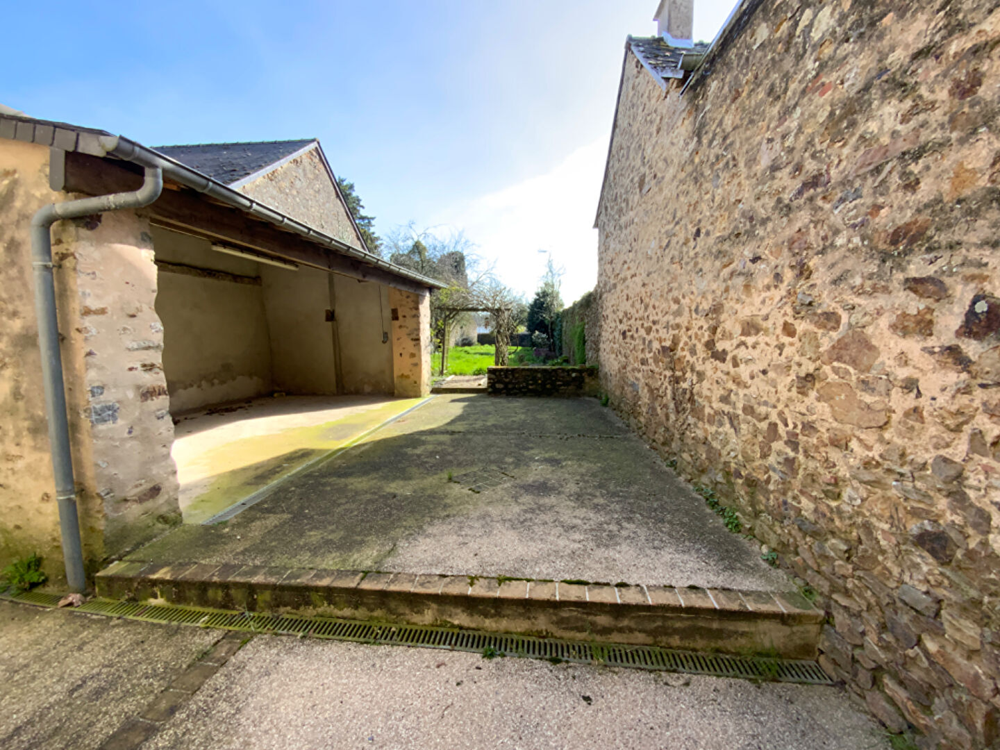 Photo Maison 4 chambres Loiron-Ruillé image 2/6