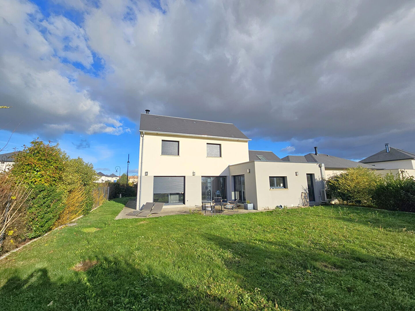 Caen nord village recherché