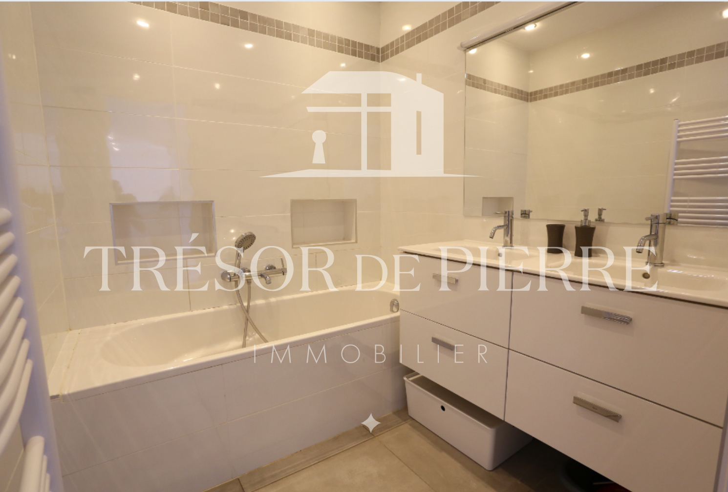 Photo Appartement 4 pièces en rez -de-jardin de 76m², en vente à Bidart - 737 000  * image 5/6