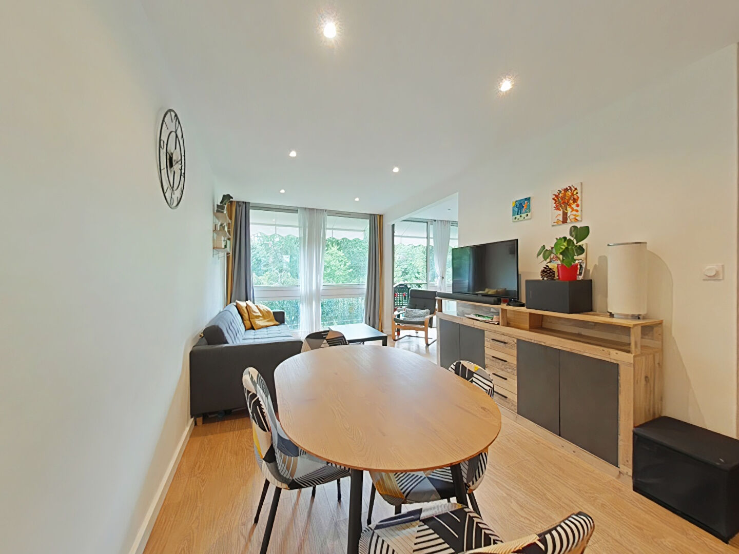 Agence immobilière de VAL DE GALLY IMMOBILIER Fontenay le fleury - VAL DE GALLY IMMOBILIER