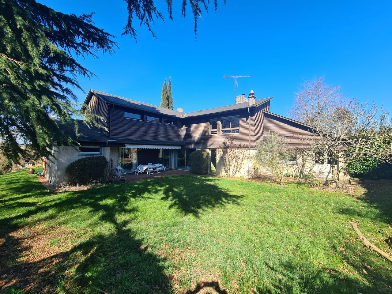 Agence immobilière de VAL DE GALLY IMMOBILIER Fontenay le fleury - VAL DE GALLY IMMOBILIER