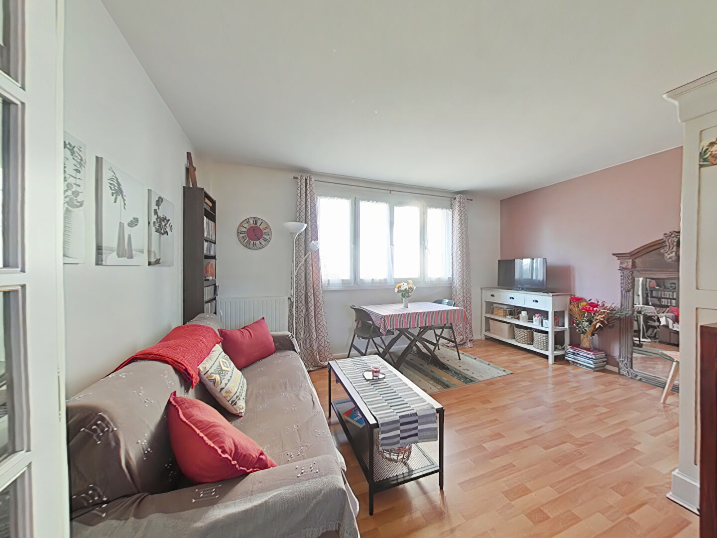 Agence immobilière de VAL DE GALLY IMMOBILIER Fontenay le fleury - VAL DE GALLY IMMOBILIER