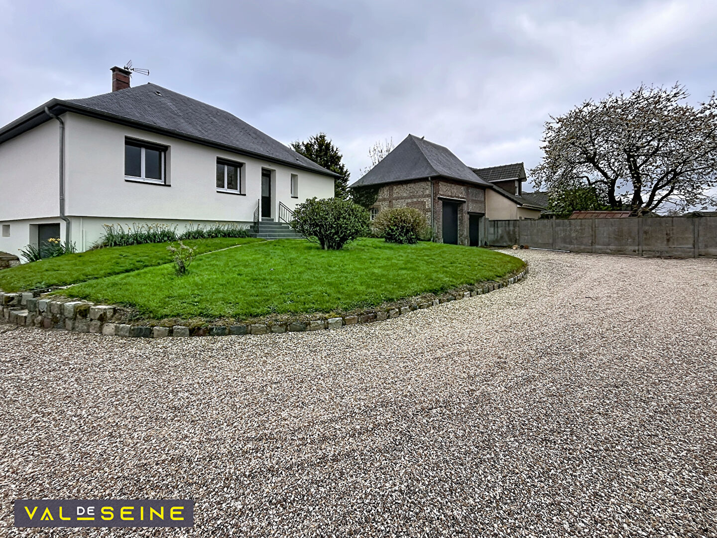 Agence immobilière de VAL DE SEINE TRANSACTIONS QUINCAMPOIX