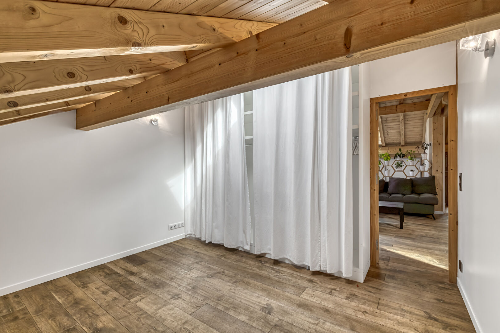 Photo ANNECY LE VIEUX (Albigny / Petit Port) - Appartement esprit loft image 6/6