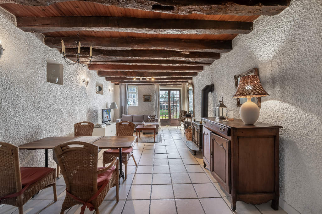 Maison Saint Eusèbe 8 Pièces 232 m² SaintEusèbe 71210