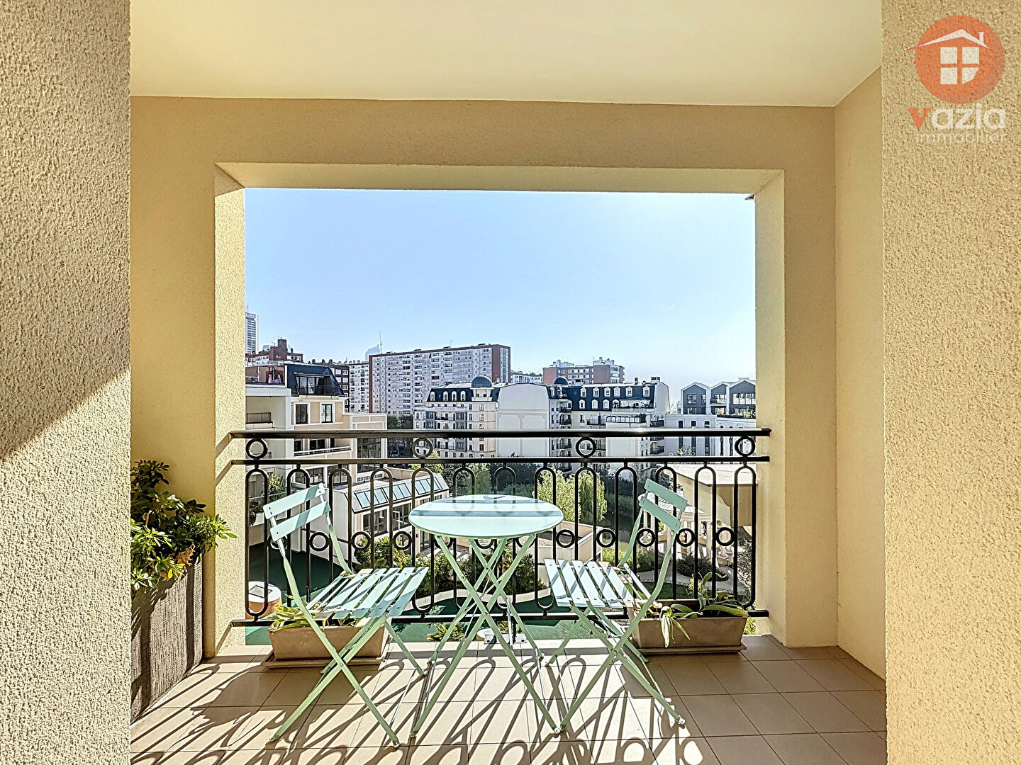 Photo Puteaux Appartement 4 pièces traversant avec vues dégagées, loggias place de stationnement image 5/6