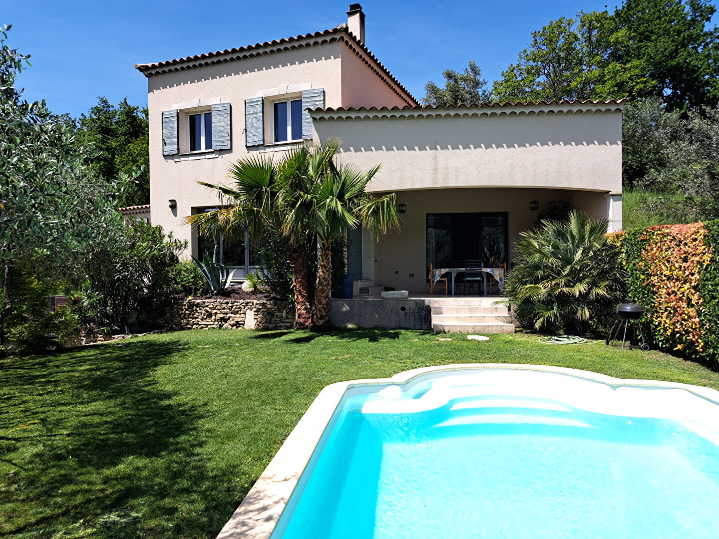 Agence immobilière de VENTOUX IMMOBILIER Malaucene - VENTOUX IMMOBILIER