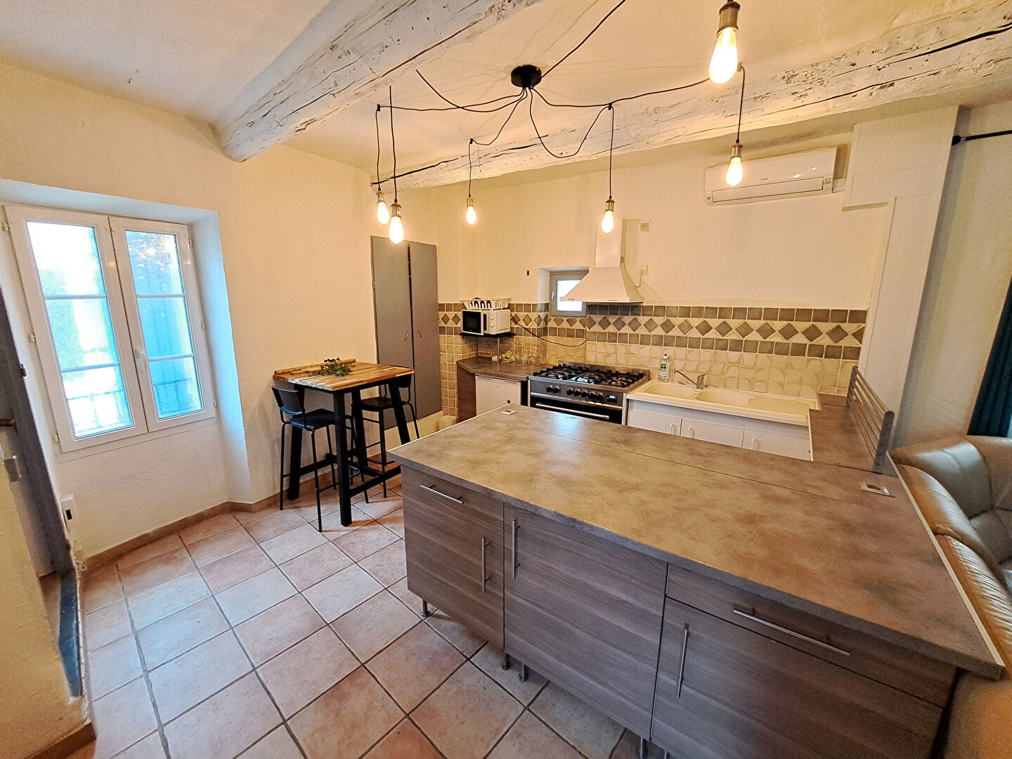 Agence immobilière de VENTOUX IMMOBILIER Malaucene - VENTOUX IMMOBILIER